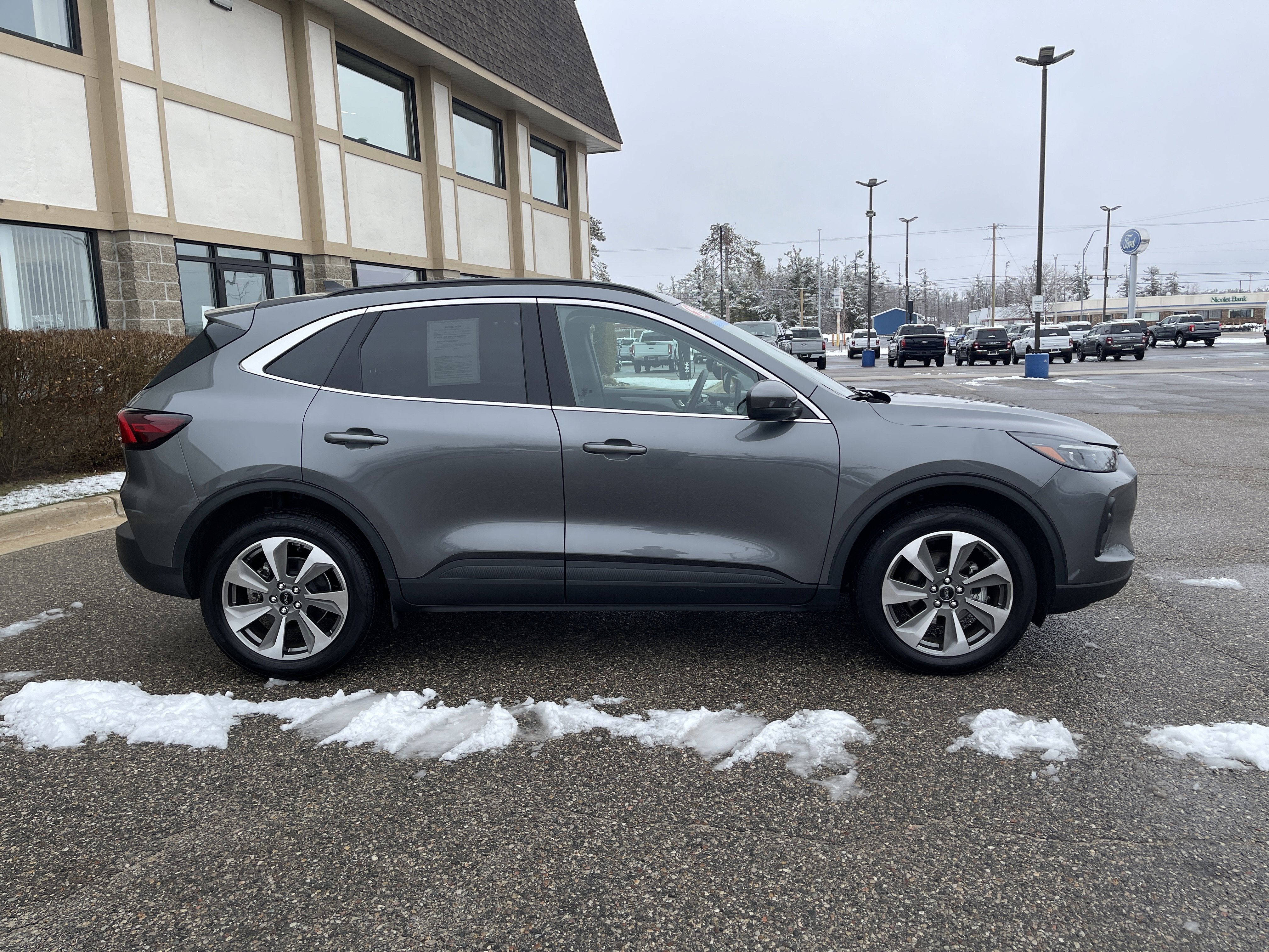 2025 Ford Escape Platinum