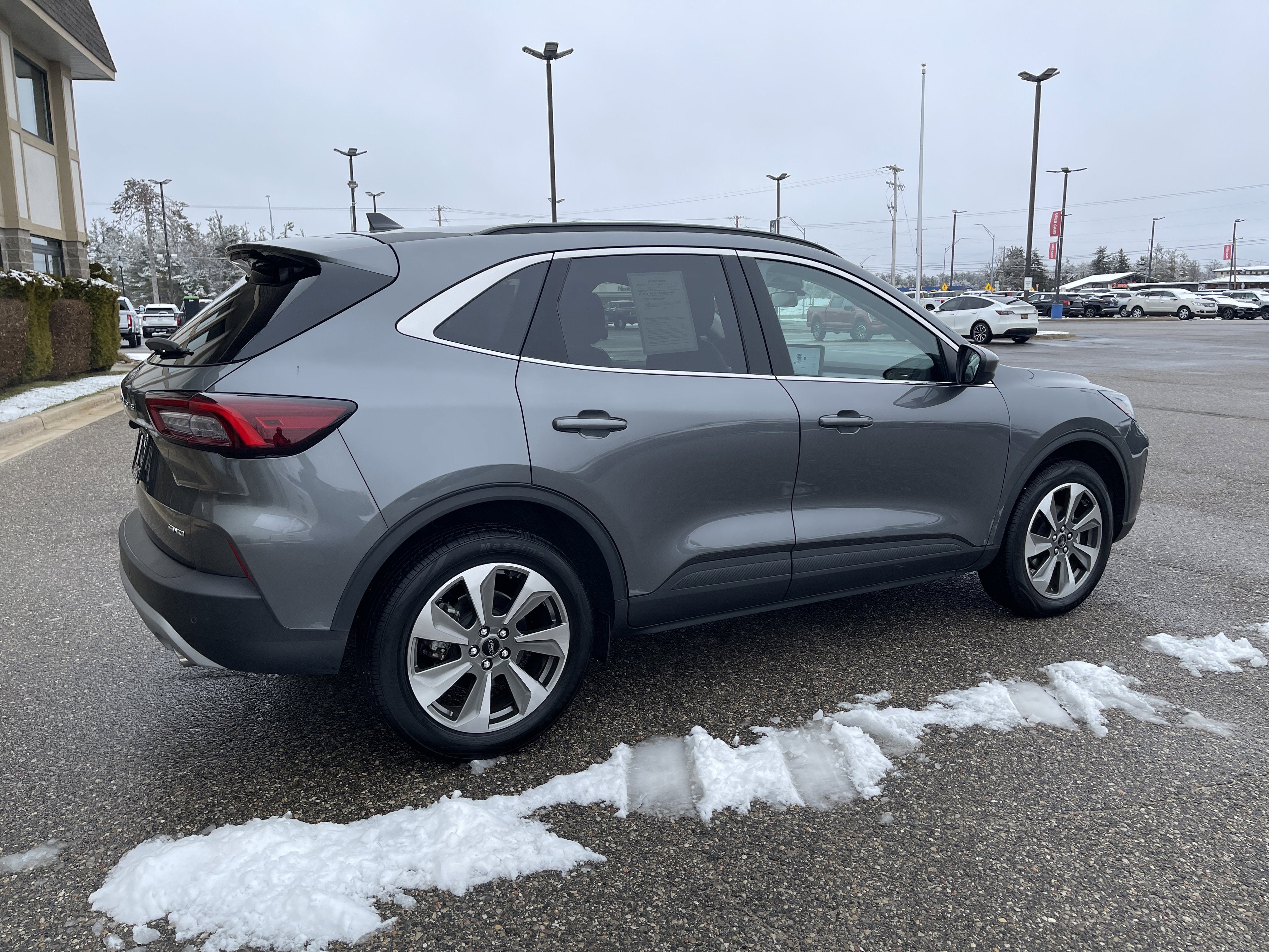 2025 Ford Escape Platinum