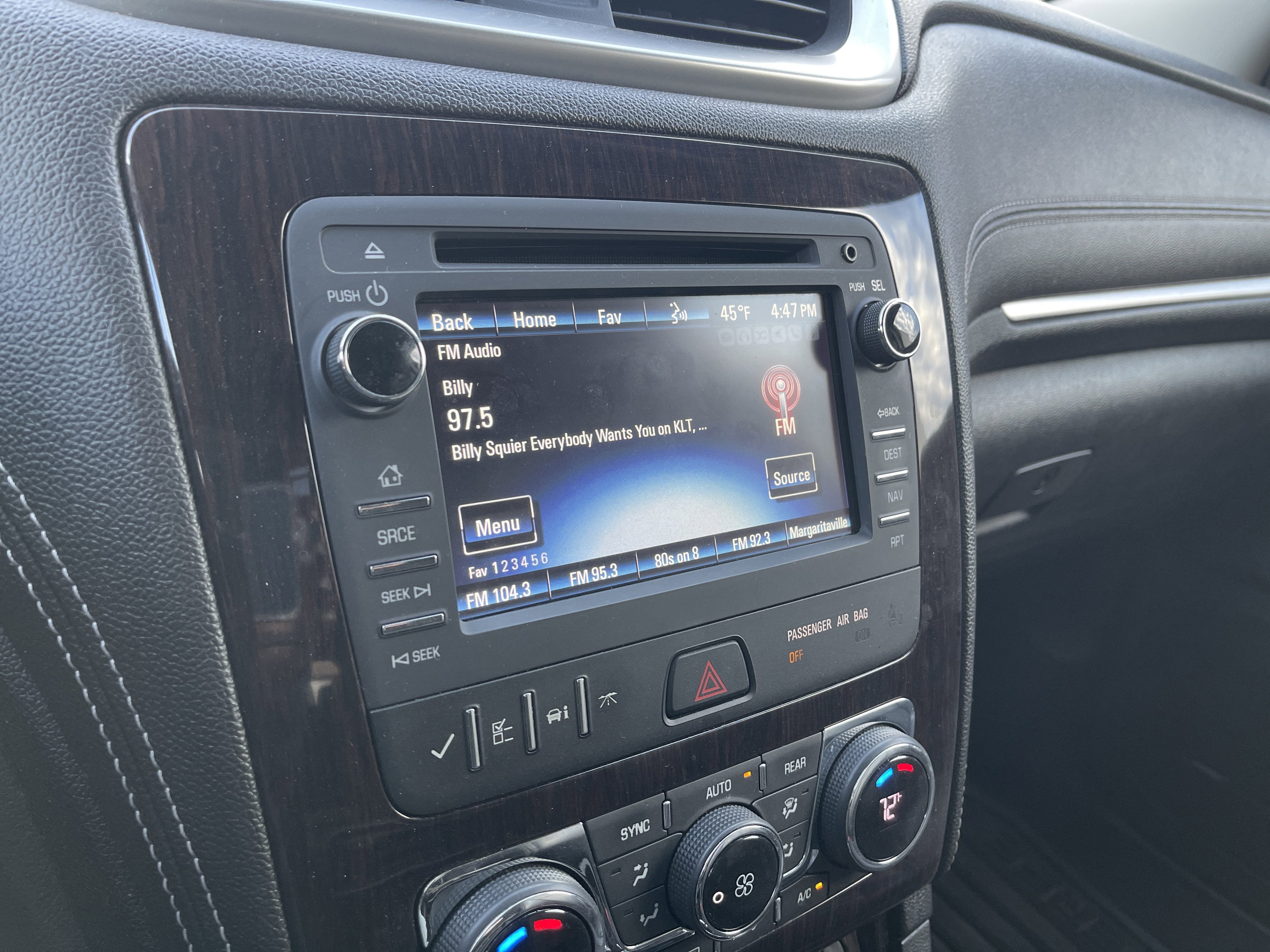 2017 Chevrolet Traverse LT