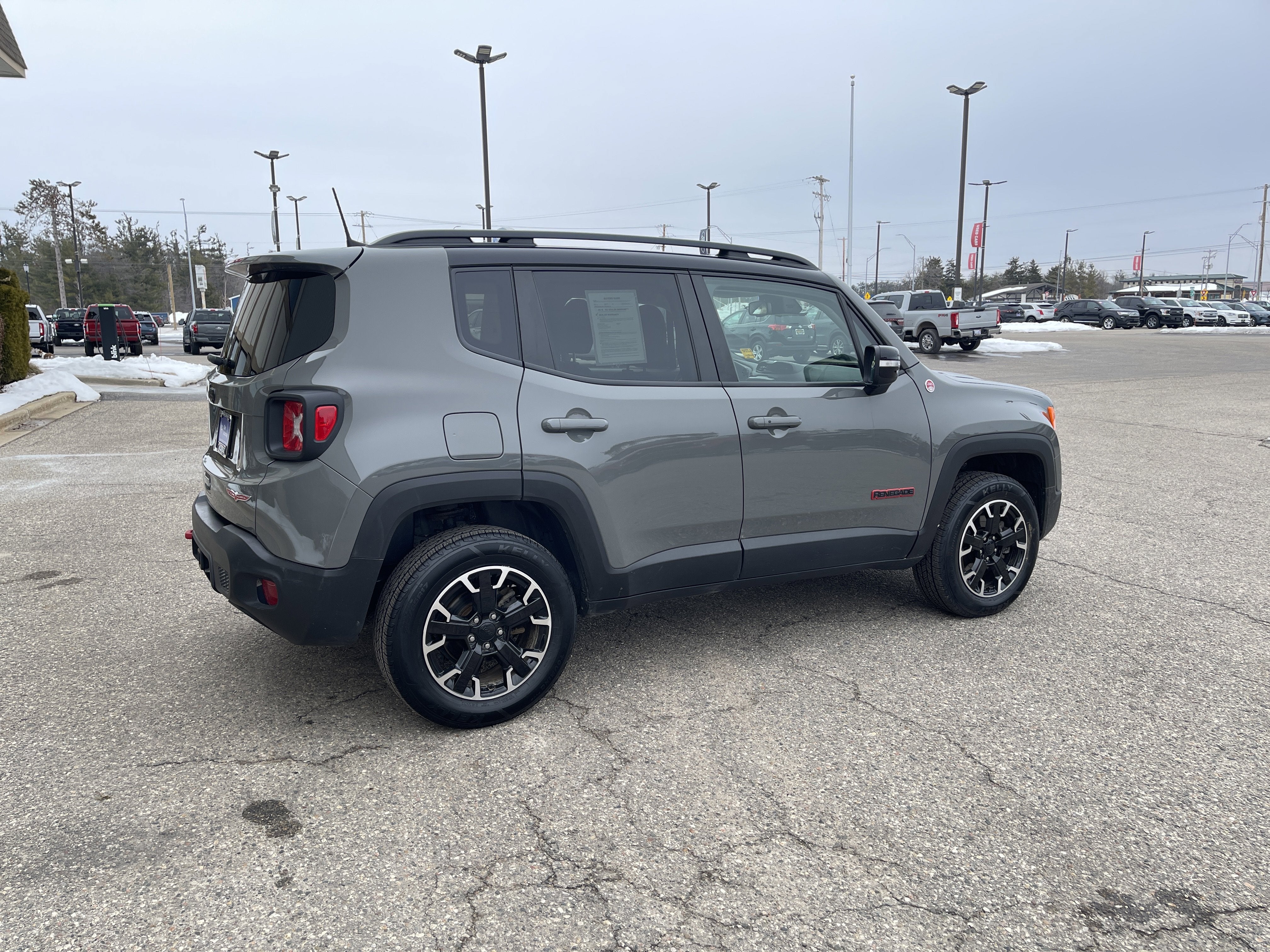 2023 Jeep Renegade Trailhawk