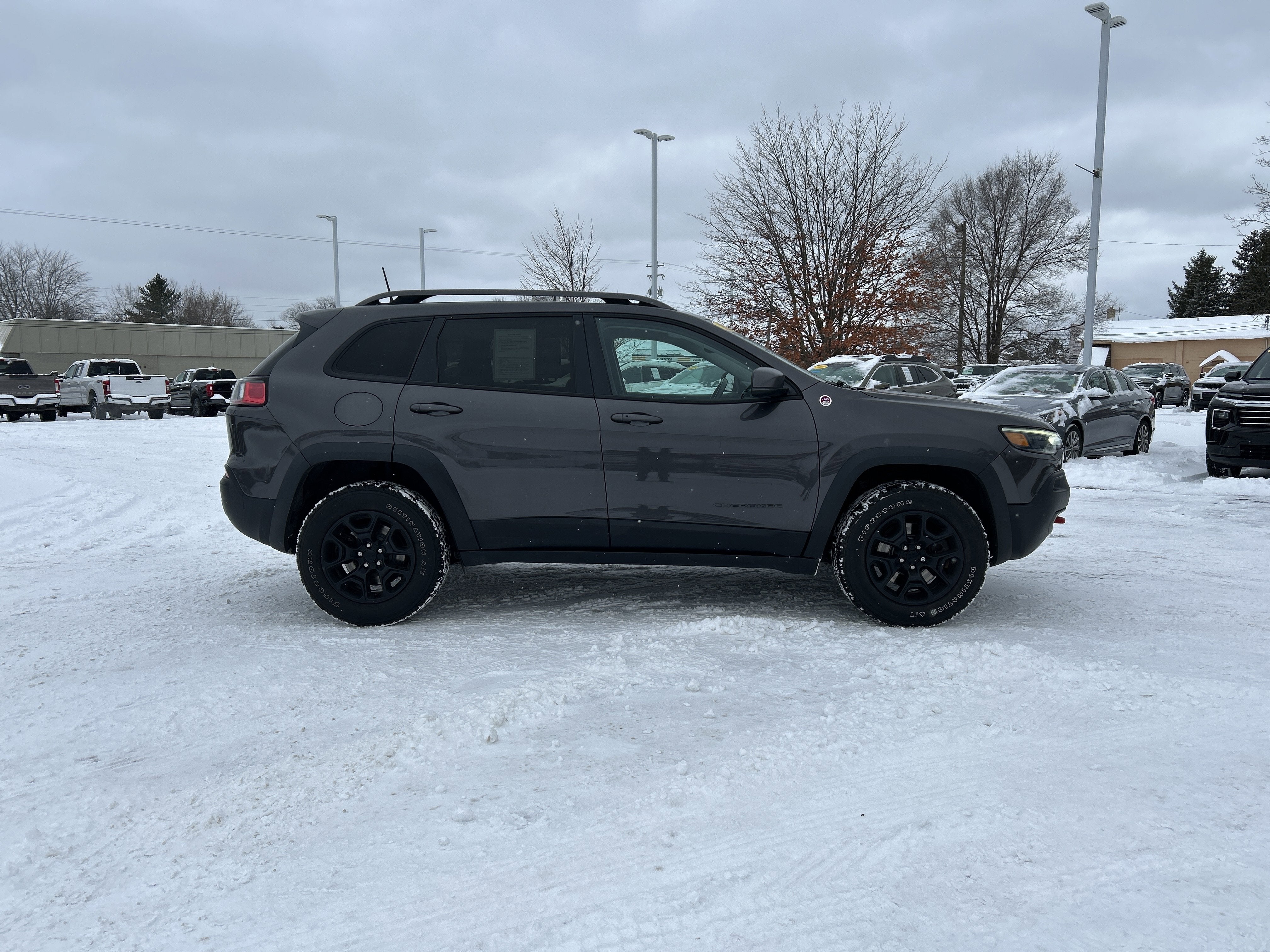 2020 Jeep Cherokee Trailhawk
