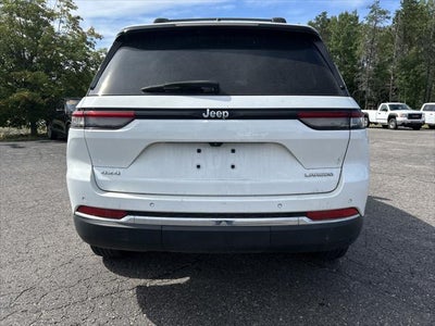 2022 Jeep Grand Cherokee Laredo 4x4
