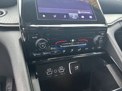 2023 Jeep Grand Cherokee L Laredo 4x4