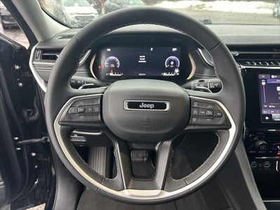 2023 Jeep Grand Cherokee L Laredo 4x4