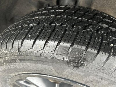 2023 Jeep Grand Cherokee L Laredo 4x4