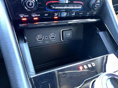 2023 Jeep Grand Cherokee L Laredo 4x4