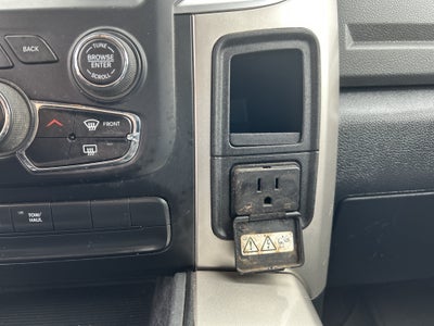 2016 RAM 1500 SLT
