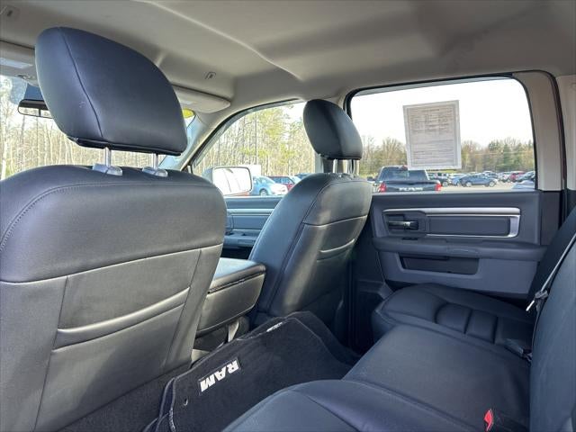 2019 RAM 1500 Classic SLT Crew Cab 4x4 6'4' Box