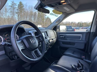2019 RAM 1500 Classic SLT Crew Cab 4x4 6'4' Box