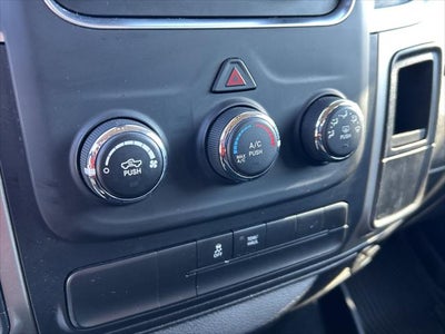 2019 RAM 1500 Classic SLT Crew Cab 4x4 6'4' Box