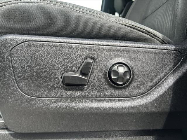 2021 RAM 1500 Big Horn Crew Cab 4x4 5'7' Box