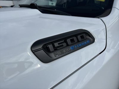 2021 RAM 1500 Big Horn Crew Cab 4x4 5'7' Box