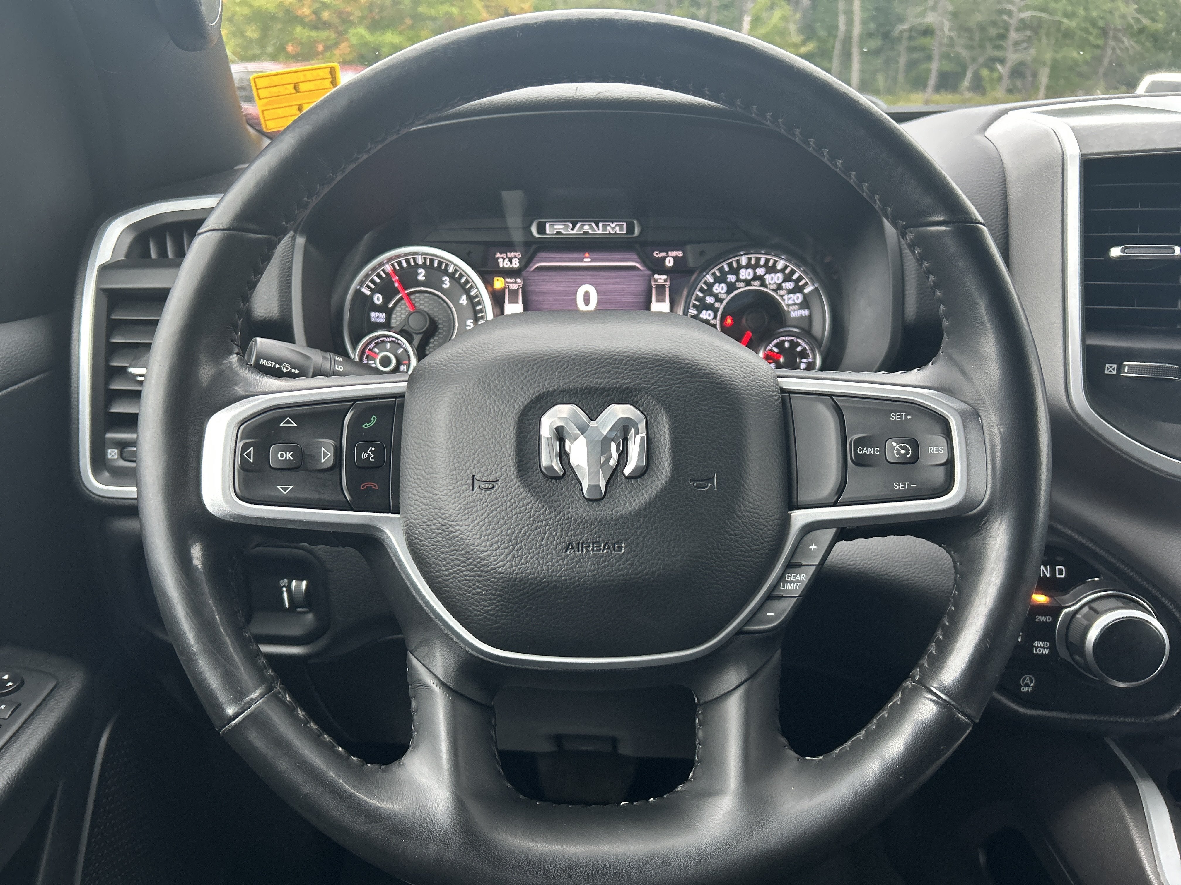 2020 RAM 1500 Big Horn Crew Cab 4x4 5'7' Box