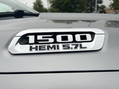 2020 RAM 1500 Big Horn Crew Cab 4x4 5'7' Box