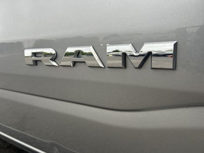 2020 RAM 1500 Big Horn Crew Cab 4x4 5'7' Box