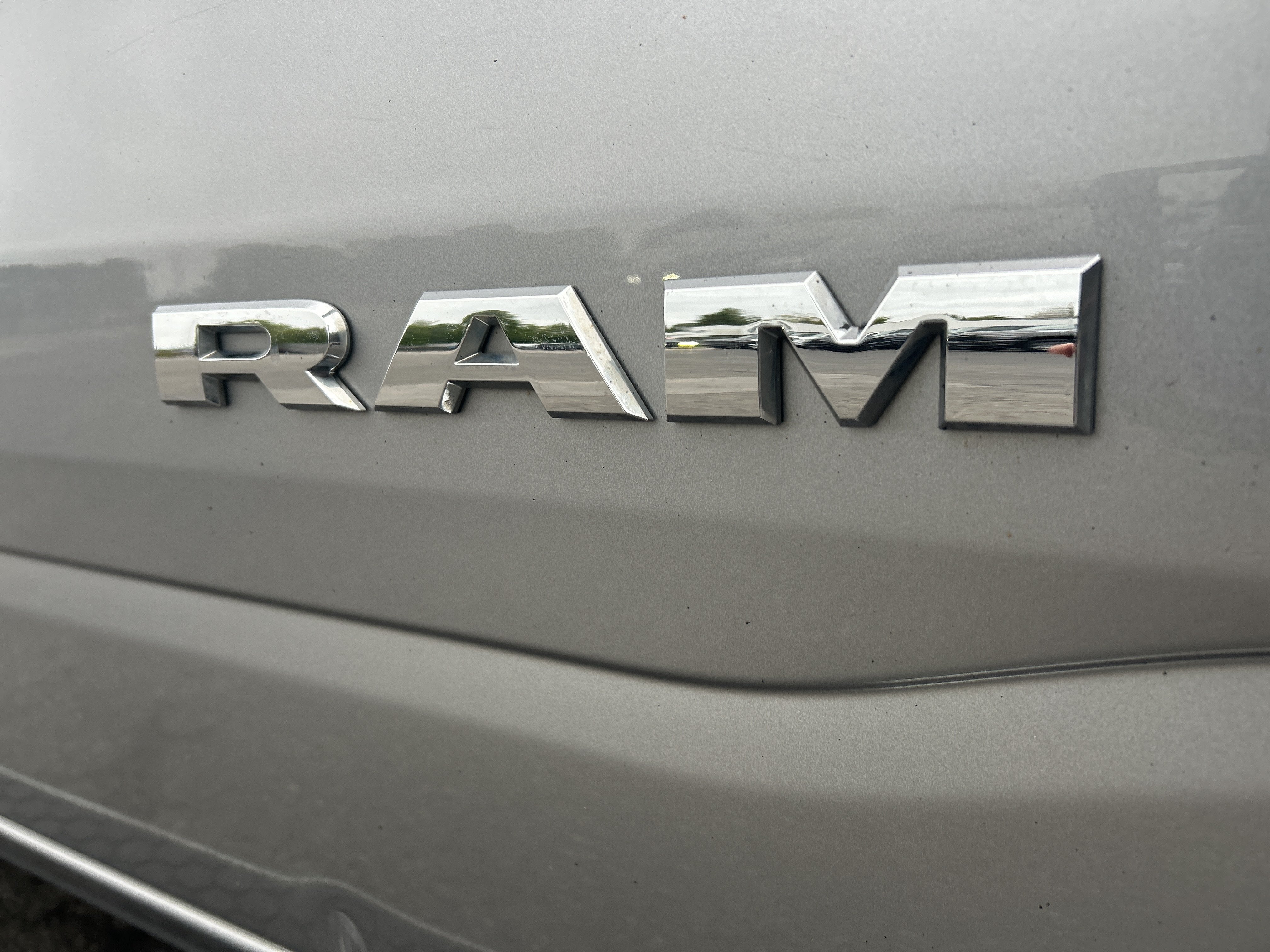 2020 RAM 1500 Big Horn Crew Cab 4x4 5'7' Box