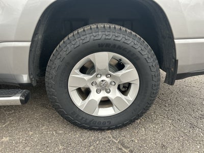 2020 RAM 1500 Big Horn Crew Cab 4x4 5'7' Box