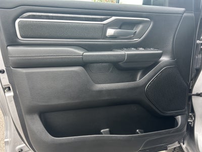2020 RAM 1500 Big Horn Crew Cab 4x4 5'7' Box