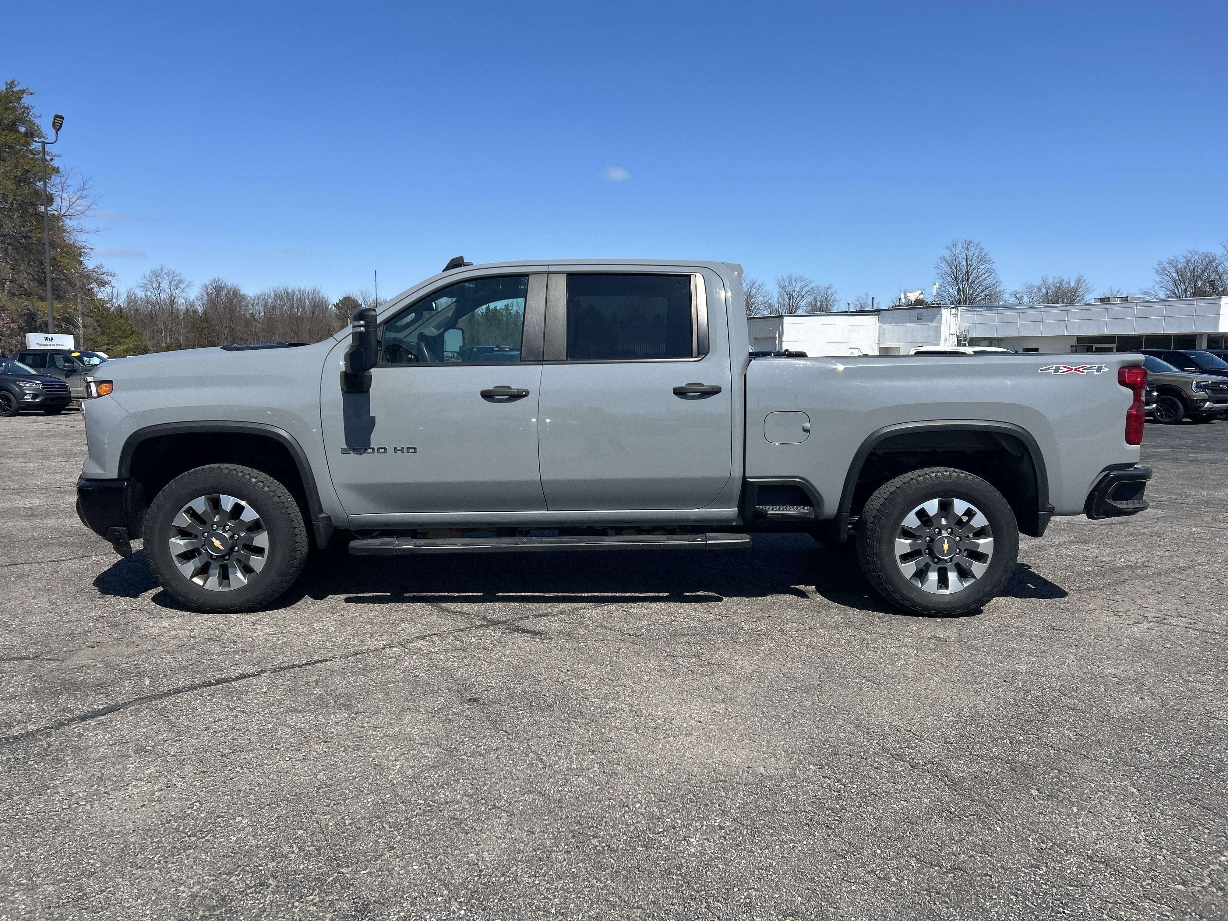 2024 Chevrolet Silverado 2500HD Custom