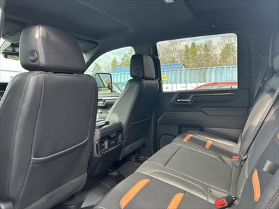 2024 GMC Sierra 2500HD 4WD Crew Cab Standard Bed AT4