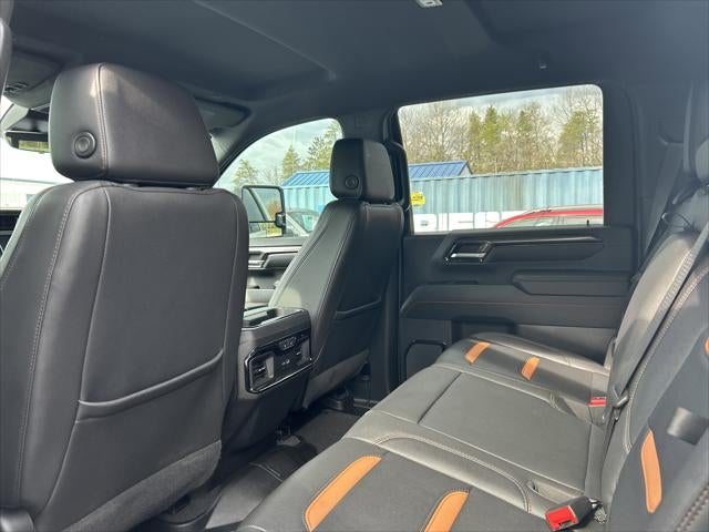 2024 GMC Sierra 2500HD 4WD Crew Cab Standard Bed AT4