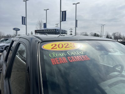 2023 Nissan Frontier SV