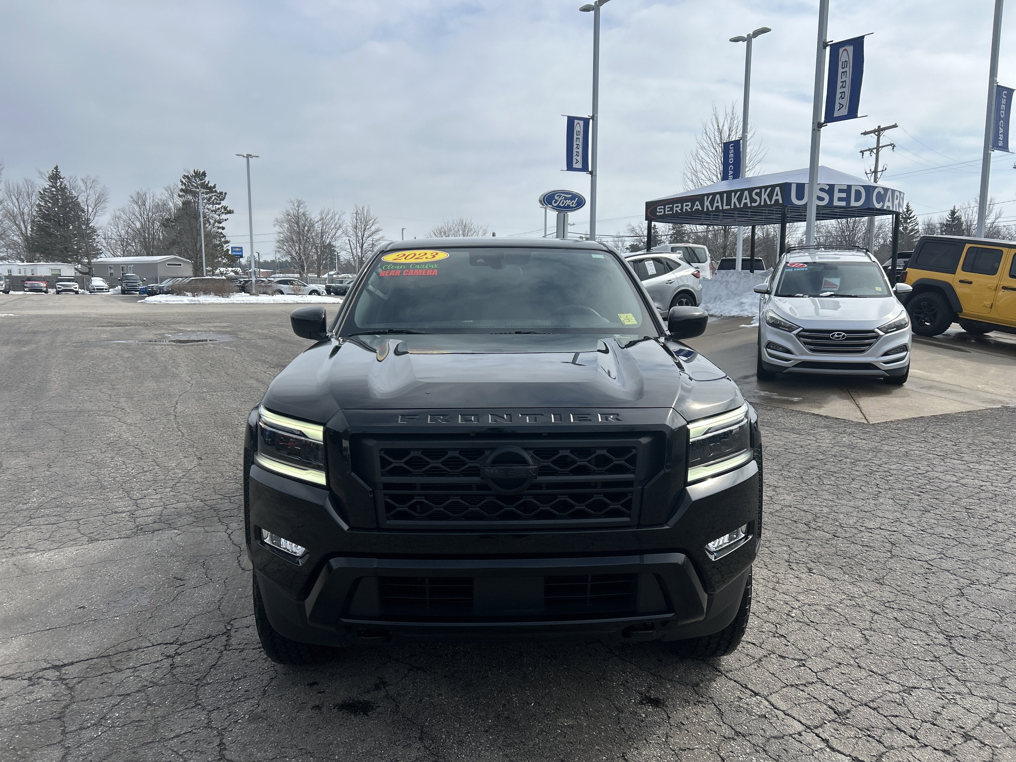 2023 Nissan Frontier SV