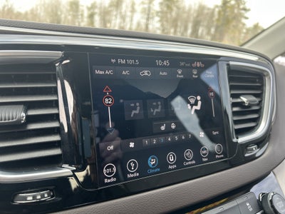 2018 Chrysler Pacifica Touring L Plus