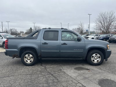 2012 Chevrolet Avalanche LS