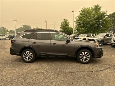 2022 Subaru Outback Premium
